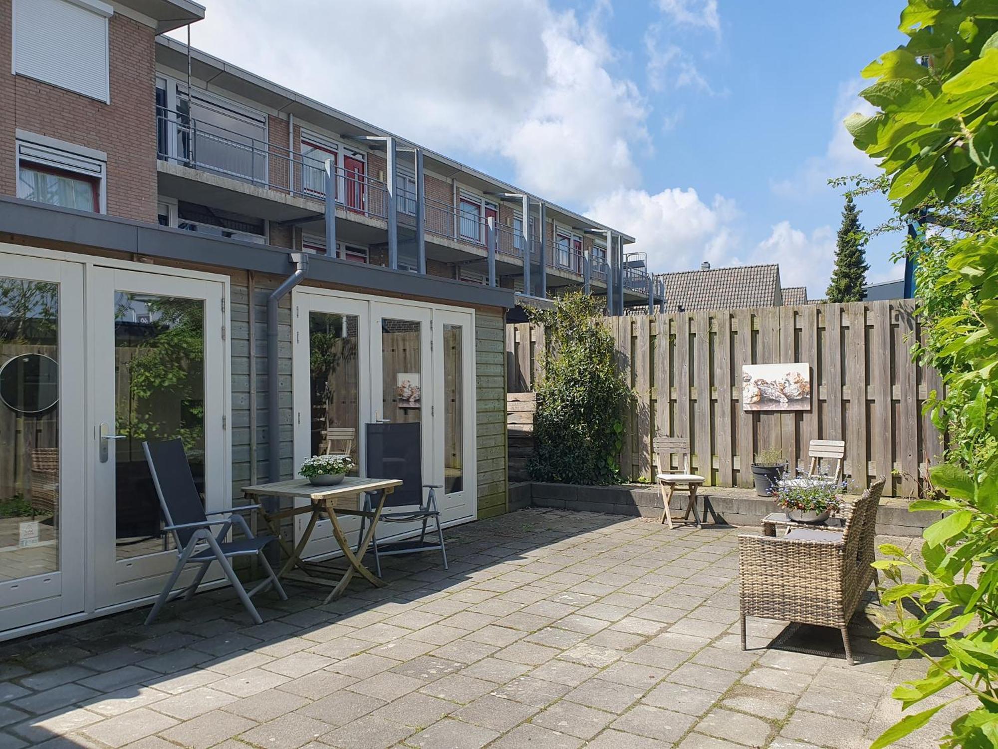 Studio Watertoren Met Tuin En Gratis Parkeren Гус Экстерьер фото