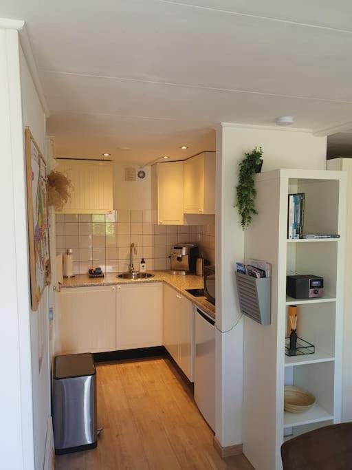 Studio Watertoren Met Tuin En Gratis Parkeren Гус Экстерьер фото